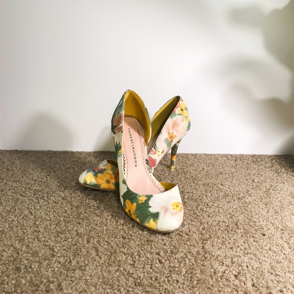 Chinese Laundry Floral Heels White/Yellow Size 8